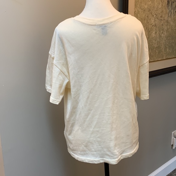 🌸4/$12 FOREVER 21 like new oversized graphic tee - Picture 4 of 6